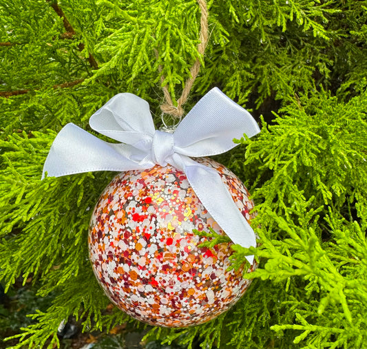 Glitter bauble gingerbread